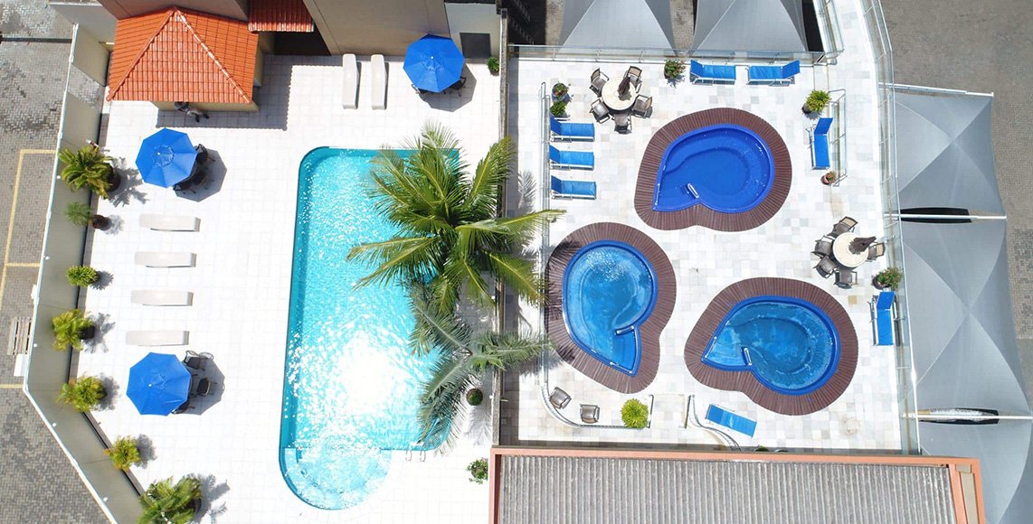 hidro-spa-piscina-hotel-bogari-foz-do-iguacu-scaled